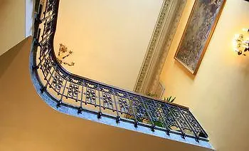 Tower 2* Пиза